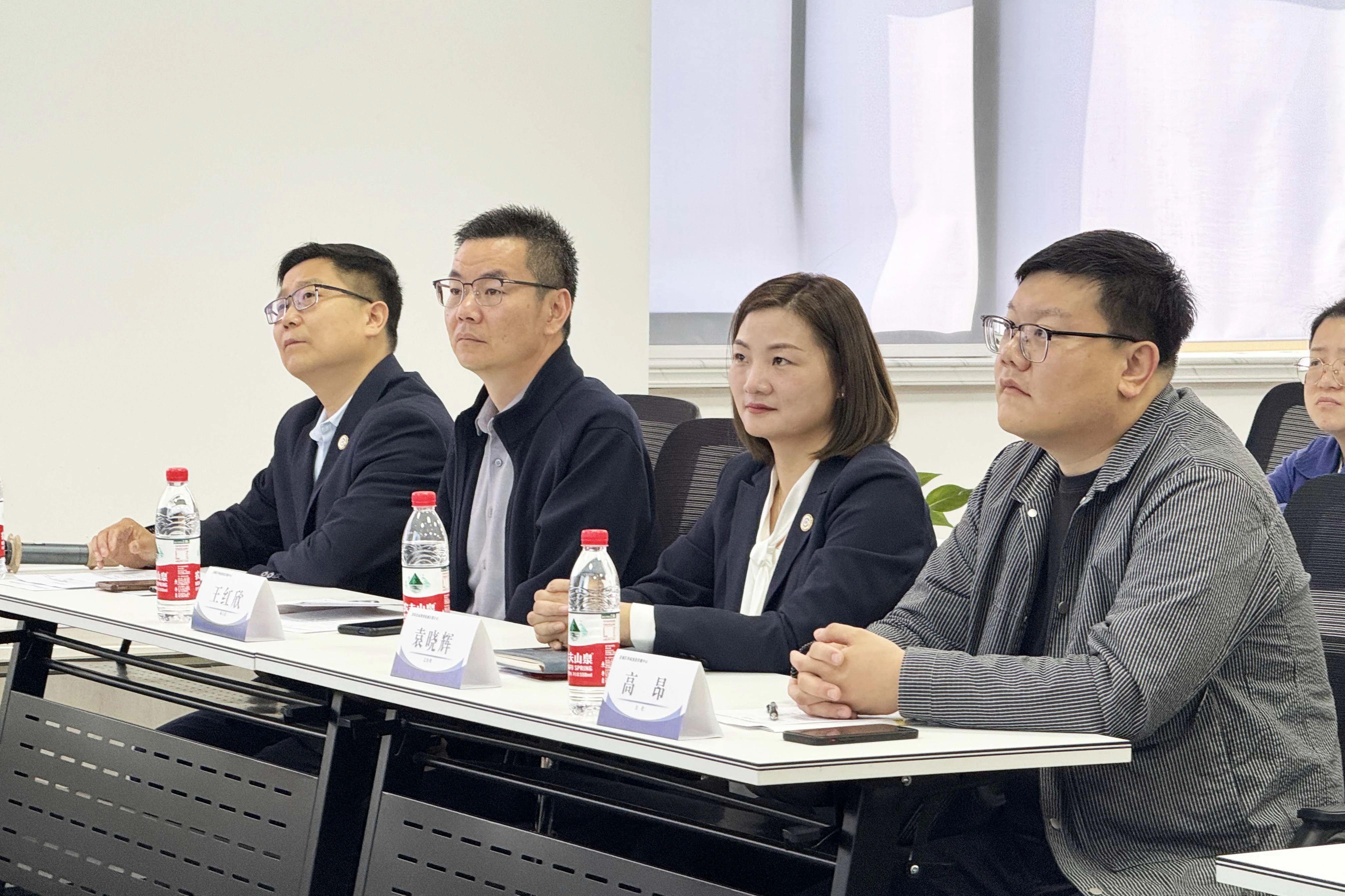 1713843530719537.jpg 1713843530719537.jpg