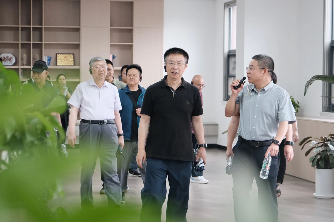 1717740555483222.jpg 1717740555483222.jpg