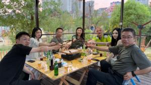 25年5月財(cái)務(wù)部星河露營(yíng)餐廳團(tuán)建