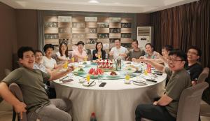 25年6月售后服務(wù)部前門牡丹烤鴨店團建